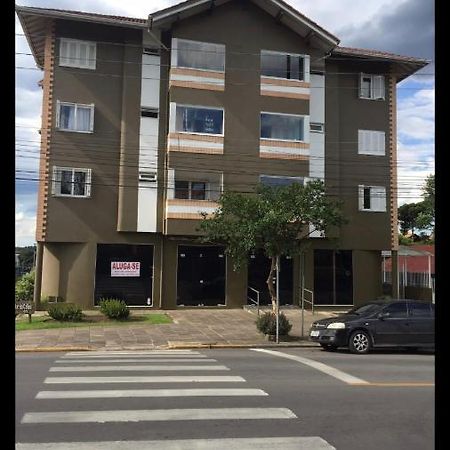 Excelente Apartamento Duplex No Centro De Canela Apartment Luaran gambar