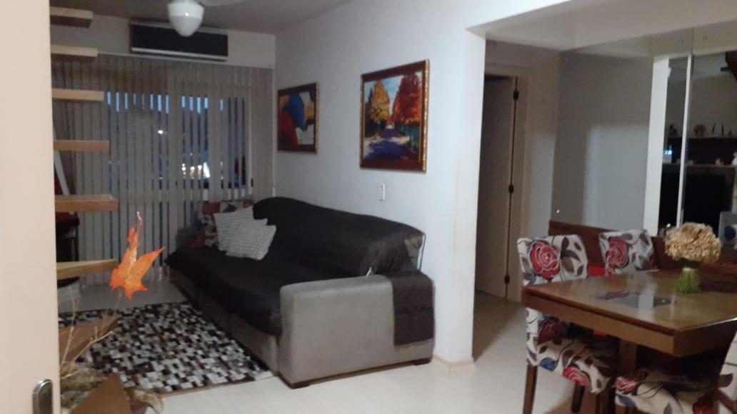 Excelente Apartamento Duplex No Centro De Canela Apartment Luaran gambar